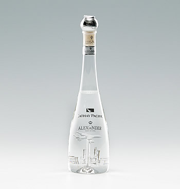 CATHAY PACIFIC and ALEXANDER Joint Hands to Celebrato the 10 Year Anniversary