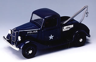 1935 FORD POLICE TOW TRUCK